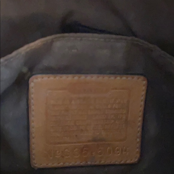 Coach purse. No strap - Picture 3 of 6